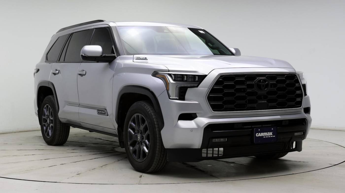 2025 Toyota Sequoia Platinum — SUV — 2,648 mi — Milwaukee, WI