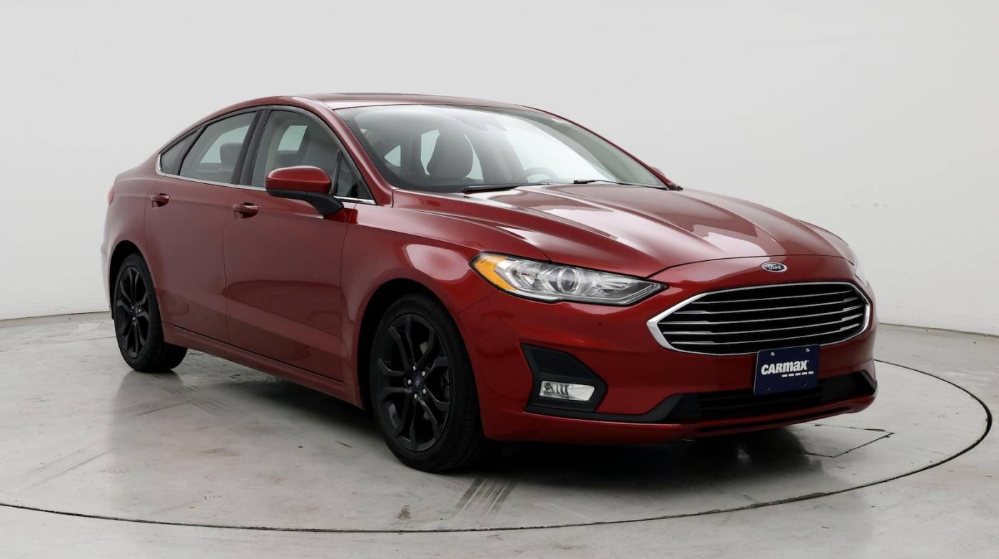 2019 Ford Fusion SE — Sedan — 122,232 mi — Milwaukee, WI