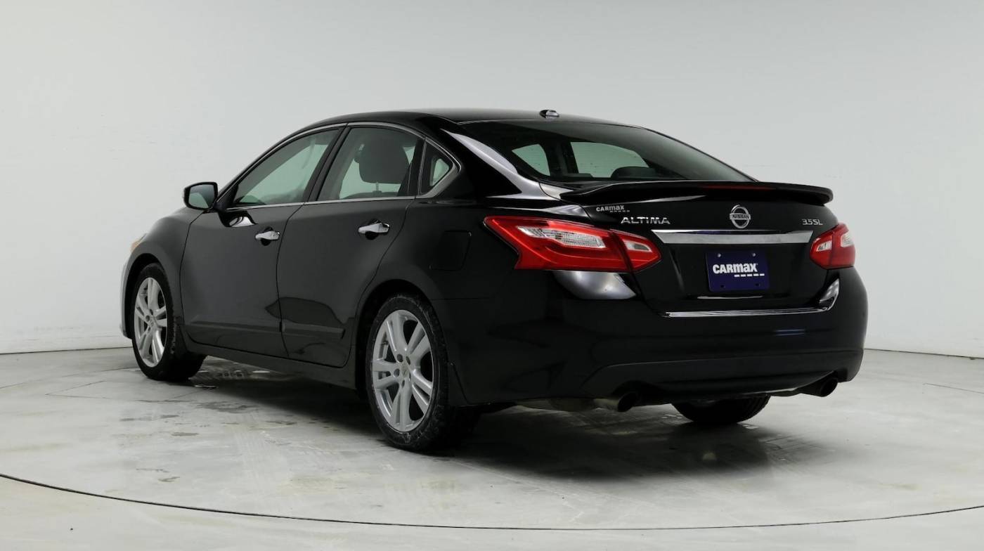2017 Nissan Altima 3.5 SL — Sedan — 117,439 mi — Milwaukee, WI