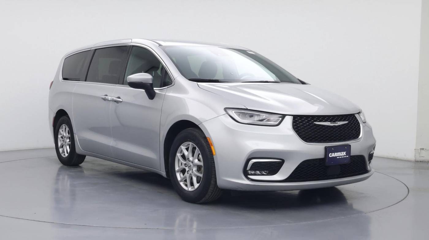 2023 Chrysler Pacifica Touring — Minivan — 55,067 mi — Murfreesboro, TN