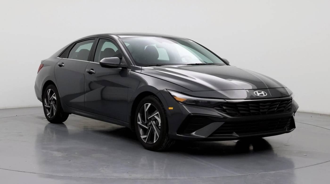 2024 Hyundai Elantra SEL — Sedan — 5,898 mi — Murfreesboro, TN