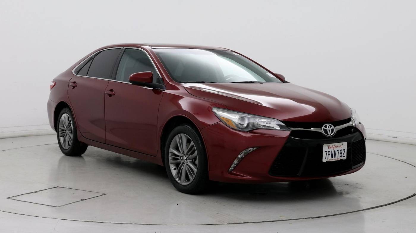 2016 Toyota Camry SE — Sedan — 63,751 mi — Palm Desert, CA