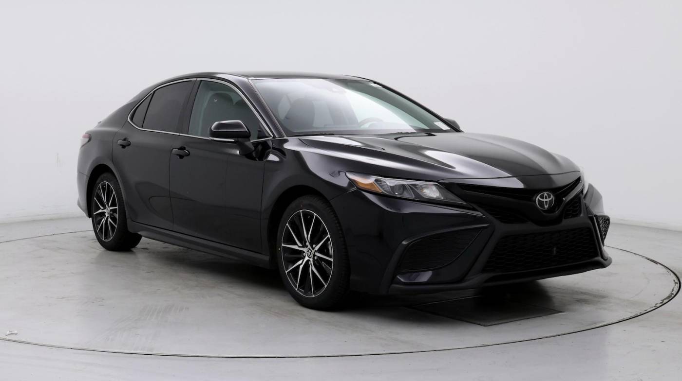 2023 Toyota Camry SE — Sedan — 17,512 mi — Palm Desert, CA