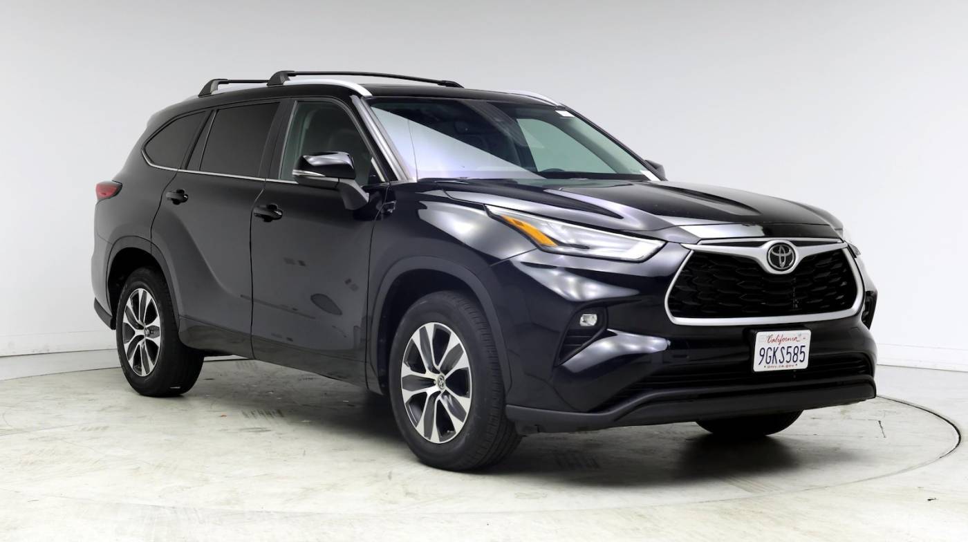 2023 Toyota Highlander XLE — SUV — 12,600 mi — Palm Desert, CA