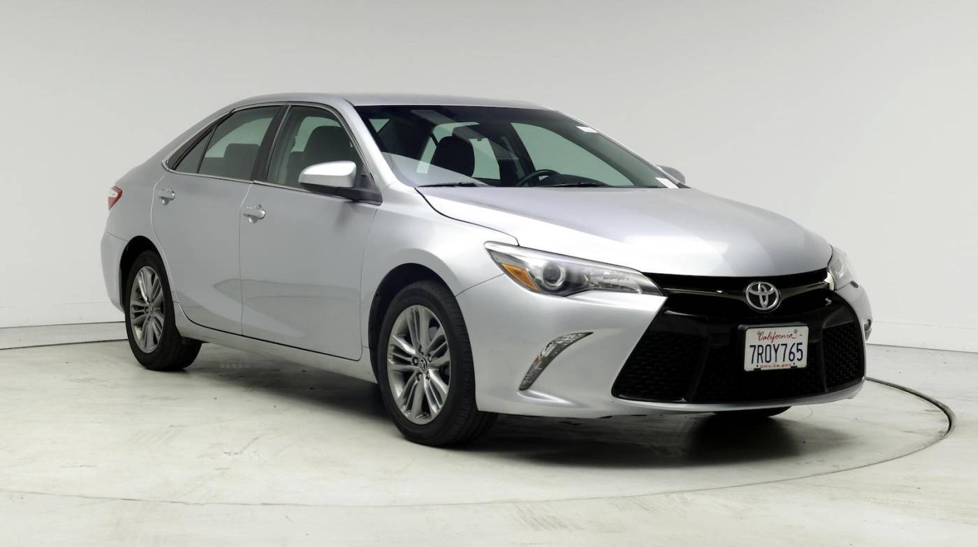 2016 Toyota Camry SE — Sedan — 62,140 mi — Palm Desert, CA