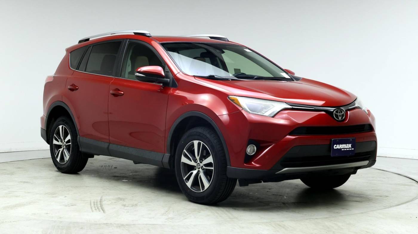 2016 Toyota RAV4 XLE — SUV — 104,690 mi — Palm Desert, CA