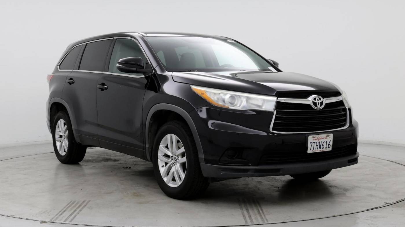 2016 Toyota Highlander LE — SUV — 75,782 mi — Palm Desert, CA