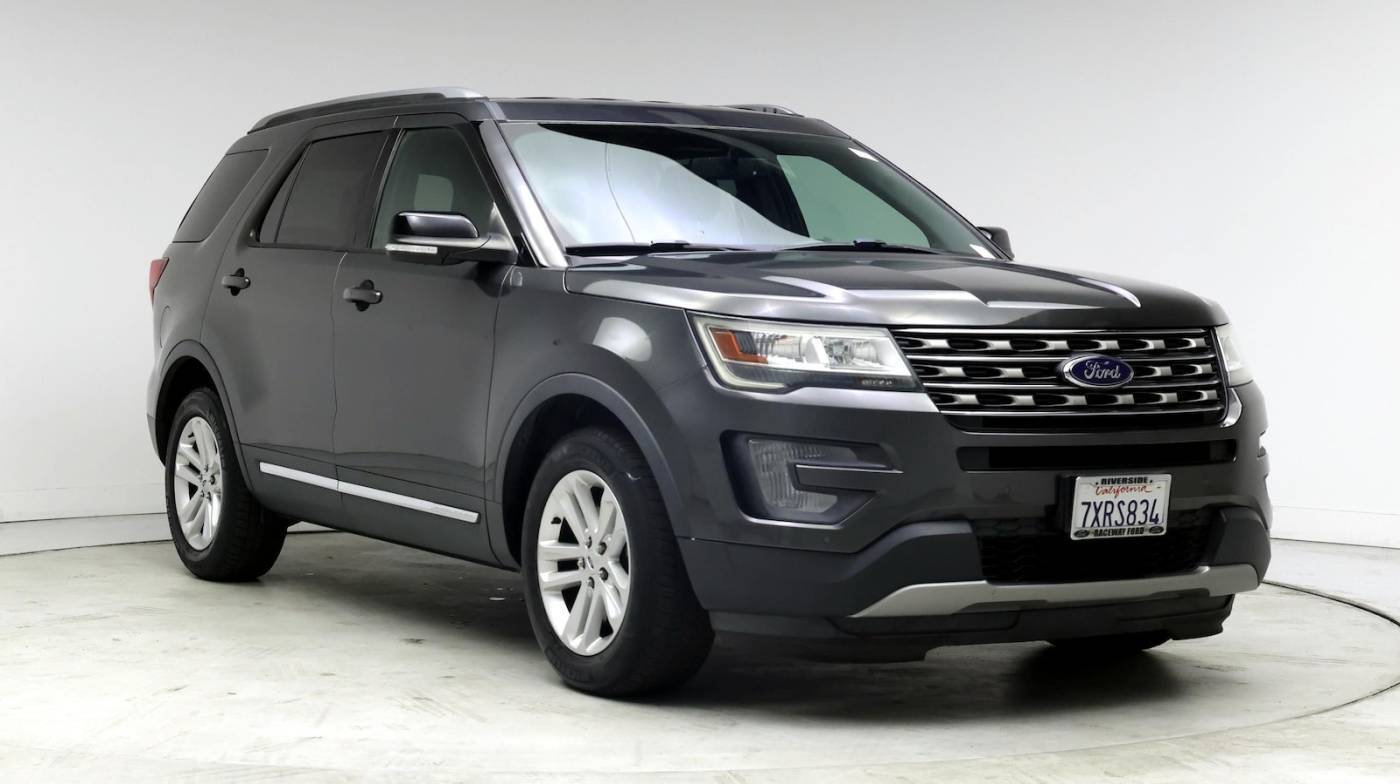 2017 Ford Explorer XLT — SUV — 67,254 mi — Palm Desert, CA