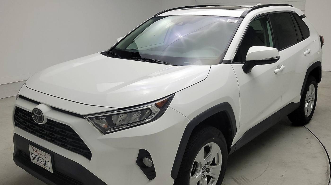 2020 Toyota RAV4 XLE — SUV — 26,305 mi — Palm Desert, CA
