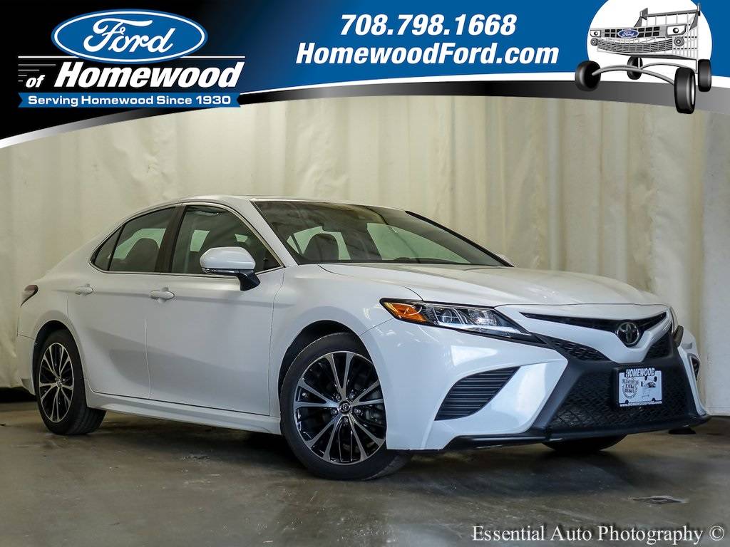 2018 Toyota Camry LE — Sedan — 113,279 mi — Homewood, IL