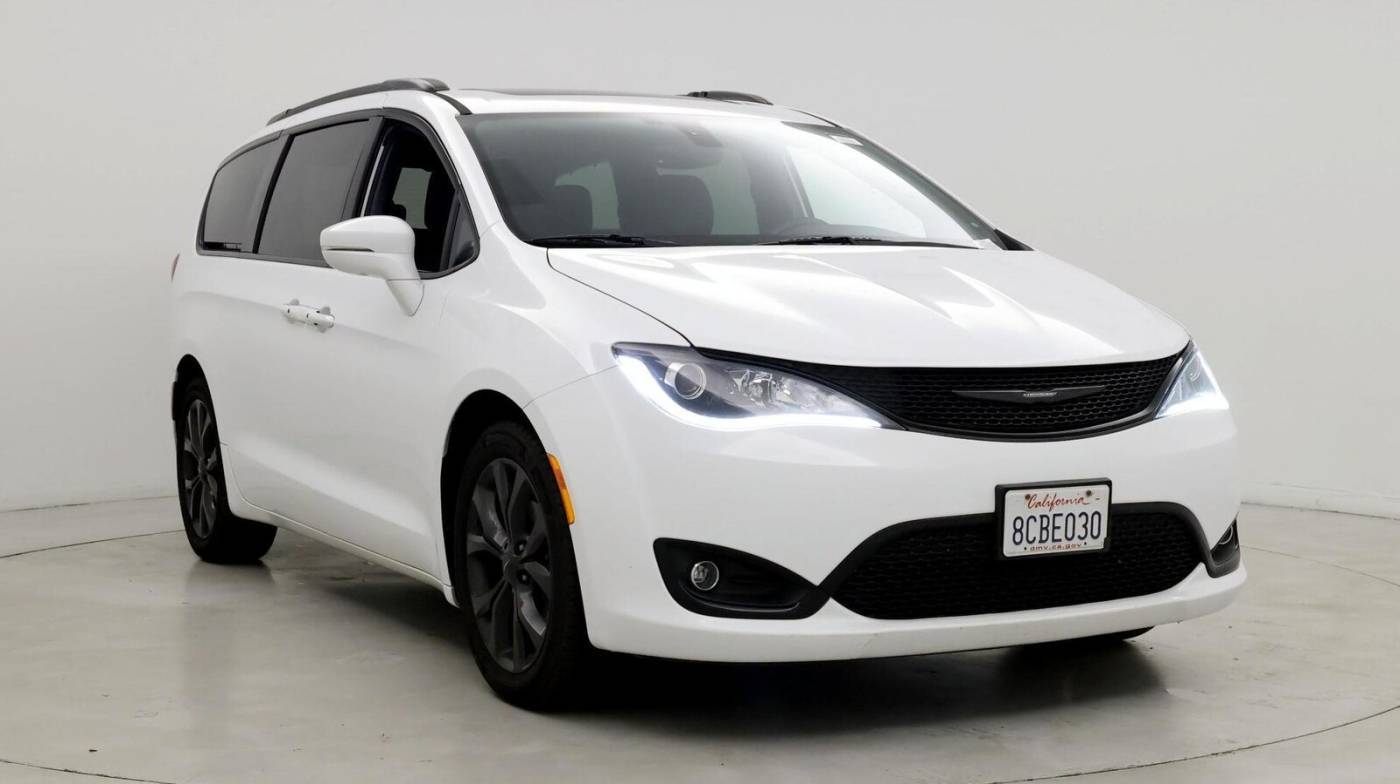 2018 Chrysler Pacifica Limited — Minivan — 70,974 mi — Salem, OR