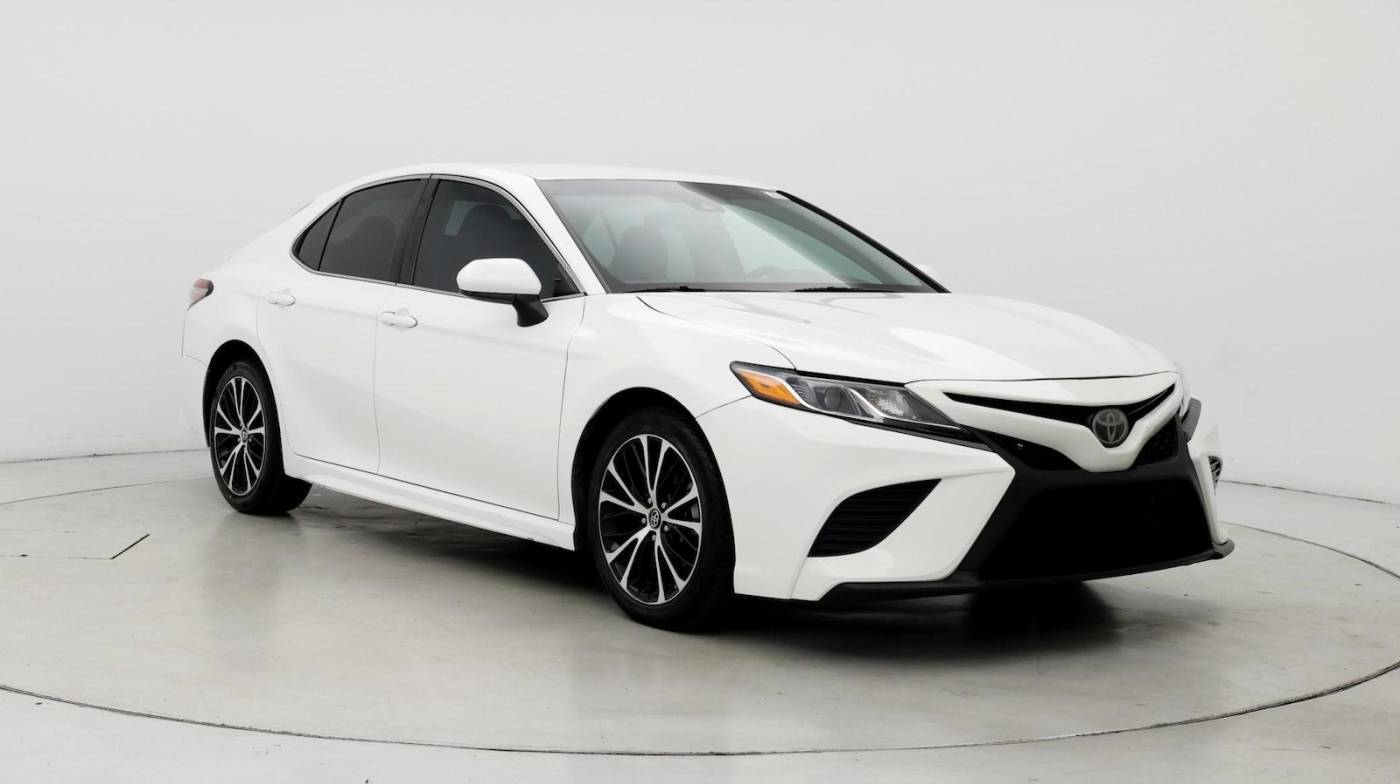 2018 Toyota Camry SE — Sedan — 98,400 mi — Scottsdale, AZ