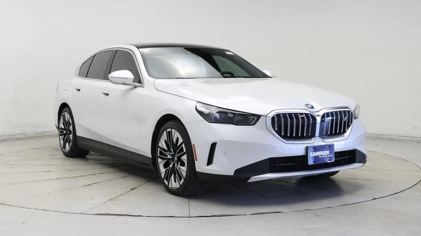 2025 BMW i5 xDrive40