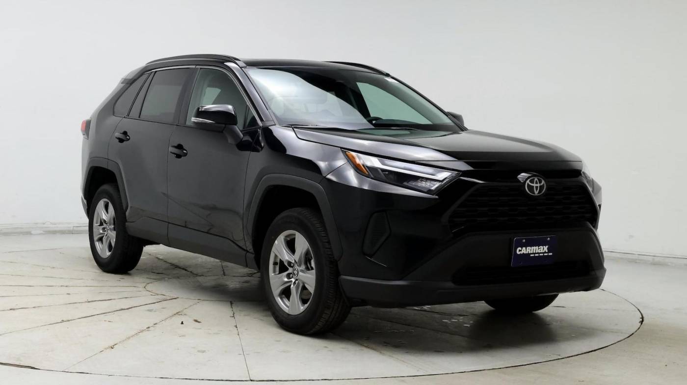 2024 Toyota RAV4 XLE — SUV — 17,470 mi — Littleton, CO