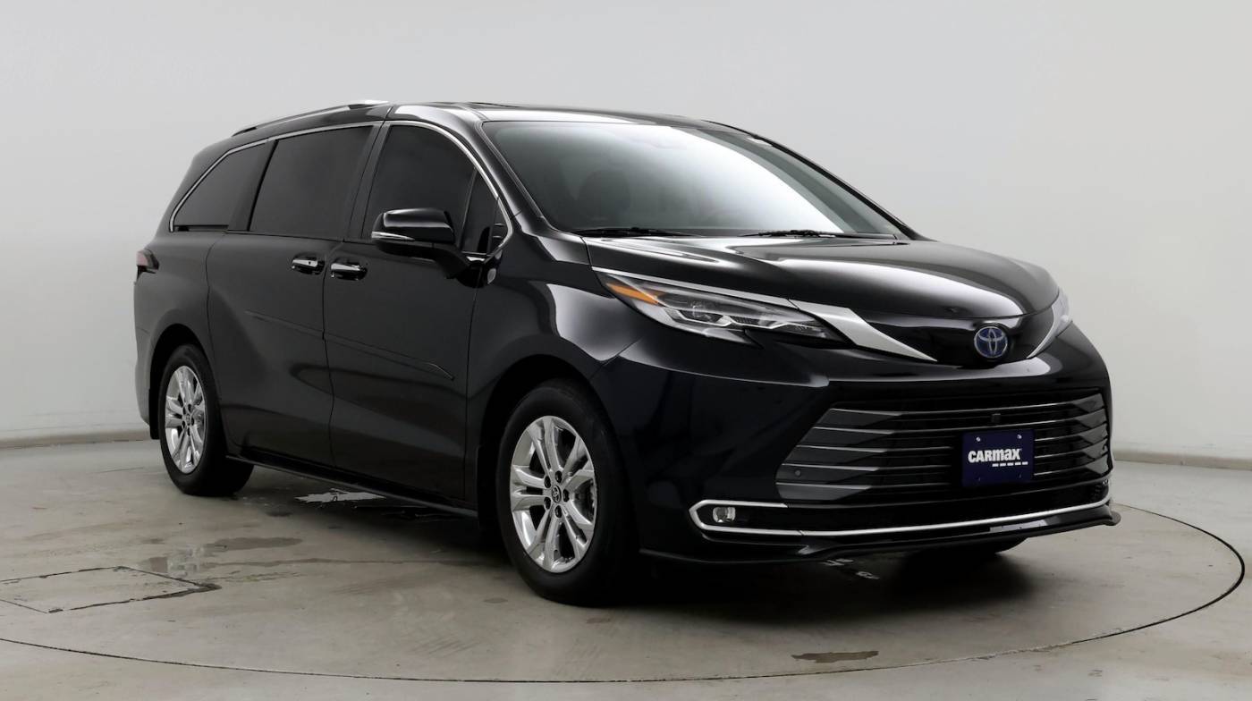 2023 Toyota Sienna Platinum — Minivan — 23,790 mi — Littleton, CO