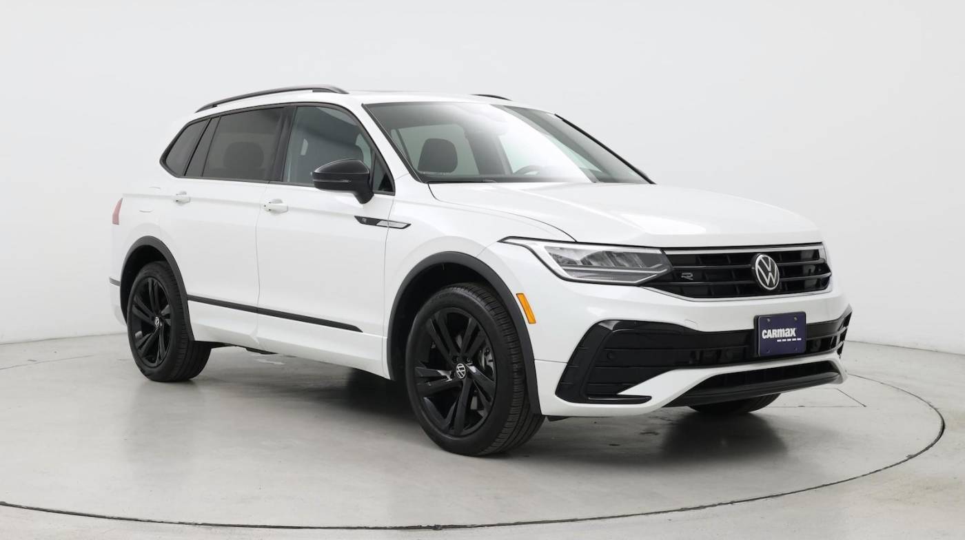 2023 Volkswagen Tiguan SE R-Line Black — SUV — 27,546 mi — St Peters, MO