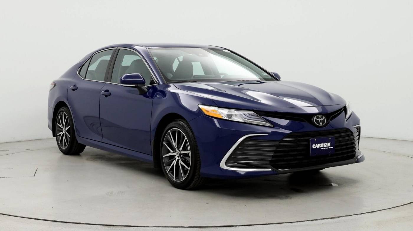 2024 Toyota Camry XLE — Sedan — 4,073 mi — St Peters, MO