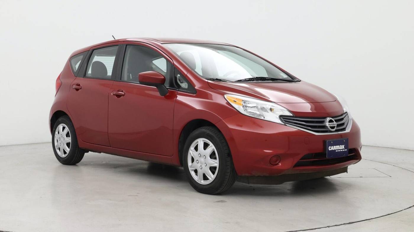 2015 Nissan Versa 1.6 SV — Hatchback — 39,103 mi — St Peters, MO