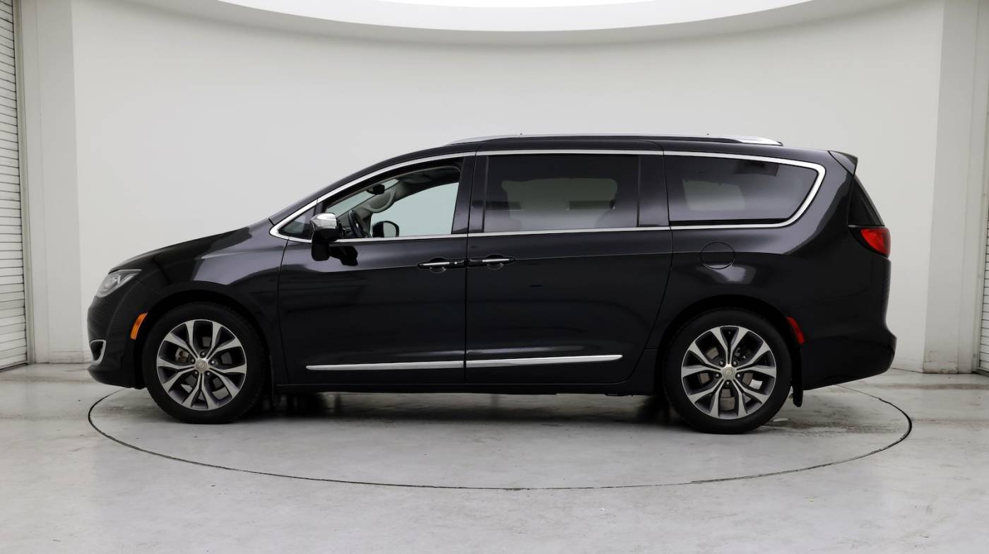 2017 Chrysler Pacifica Limited — Minivan — 43,808 mi — Vancouver, WA