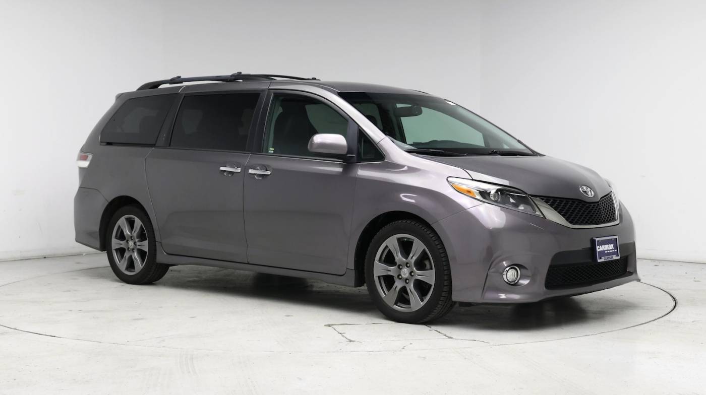2017 Toyota Sienna SE — Minivan — 42,038 mi — Vancouver, WA