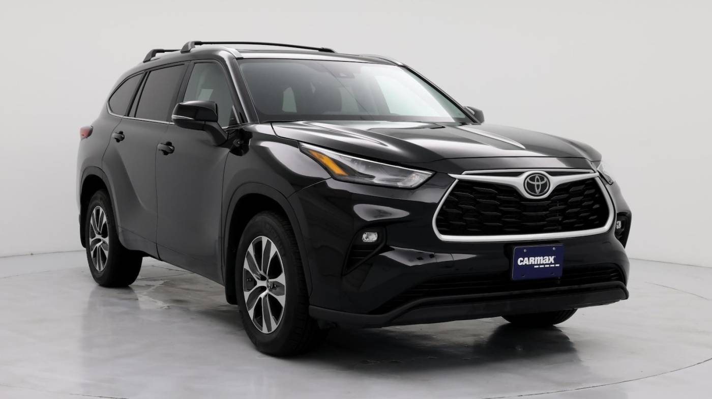 2023 Toyota Highlander XLE — SUV — 19,198 mi — Federal Heights, CO
