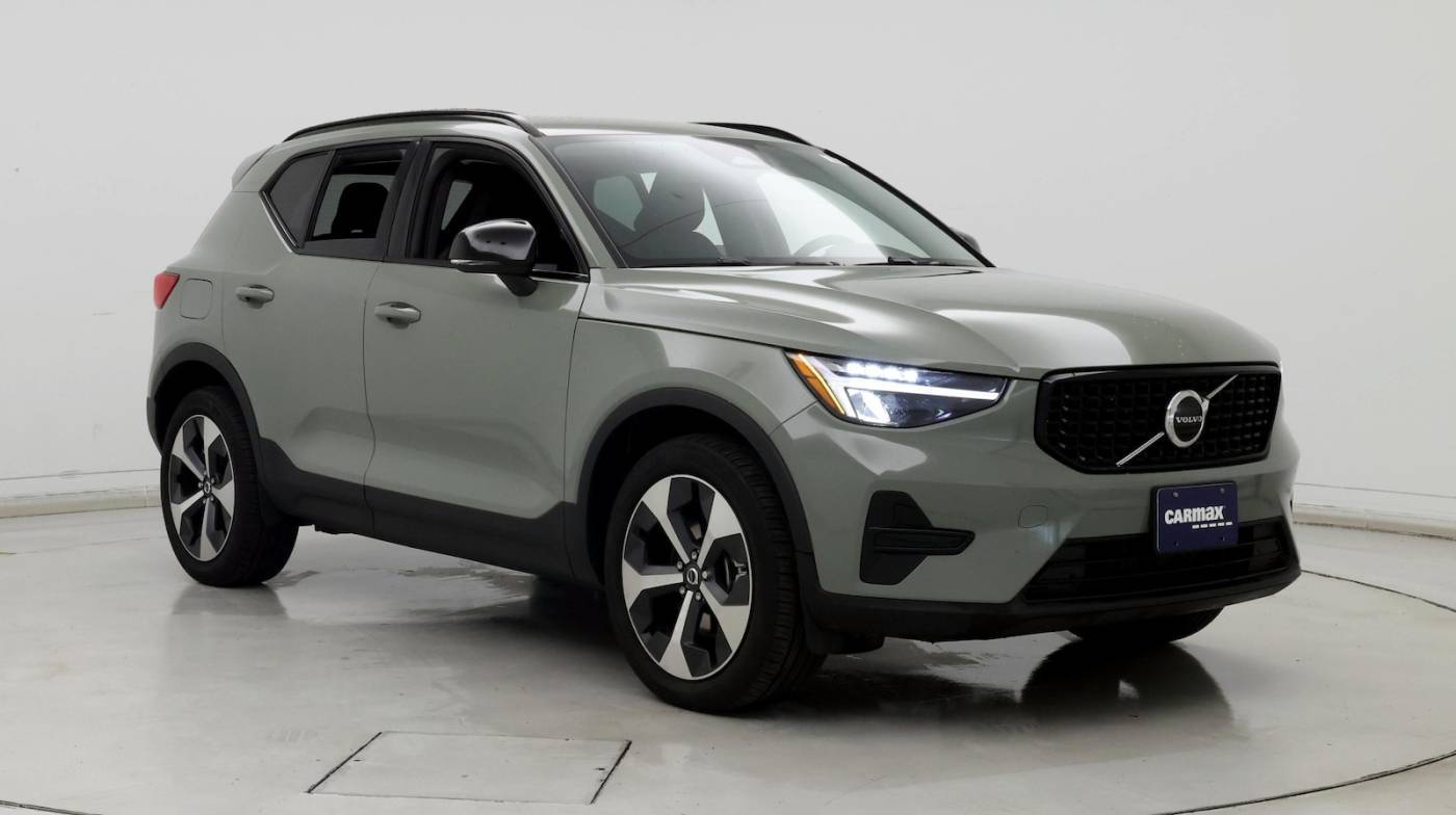 2024 Volvo XC40 Core — SUV — 9,870 mi — Federal Heights, CO