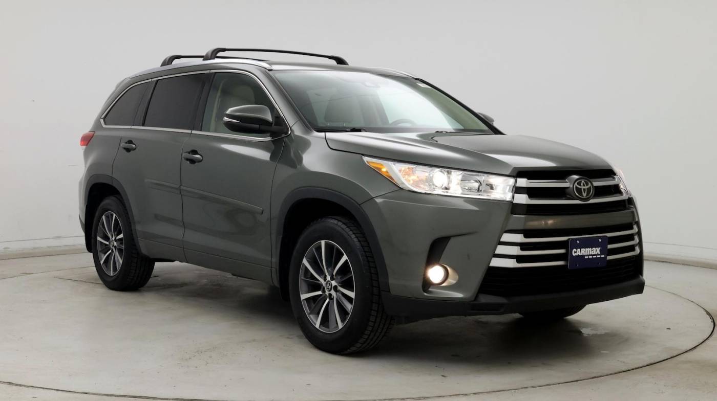 2017 Toyota Highlander XLE — SUV — 48,976 mi — Federal Heights, CO