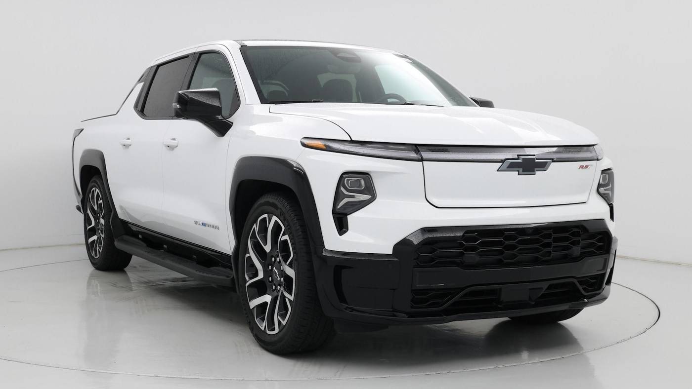 2025 Chevrolet Silverado EV RST — Pickup Truck — 2,221 mi — Inglewood, CA