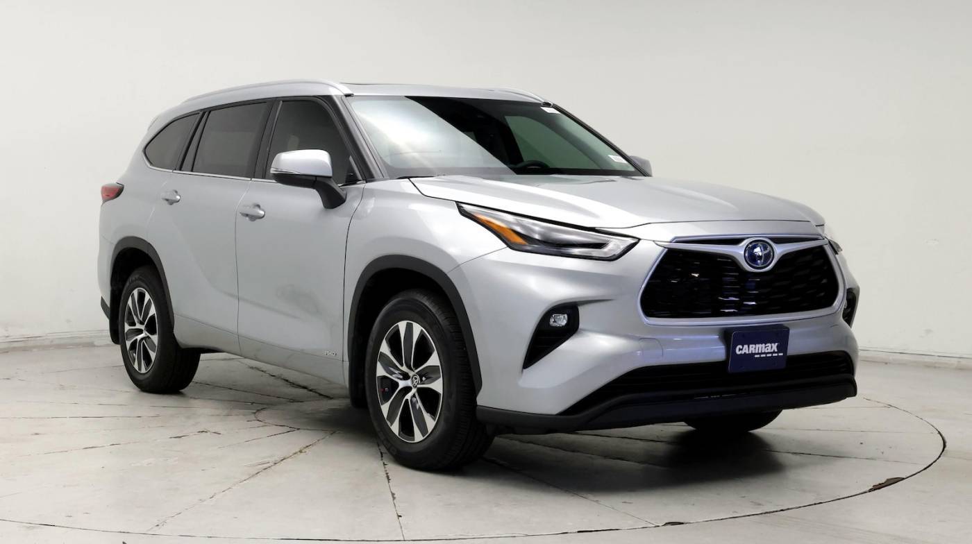 2022 Toyota Highlander Hybrid XLE — SUV — 4,457 mi — Federal Heights, CO