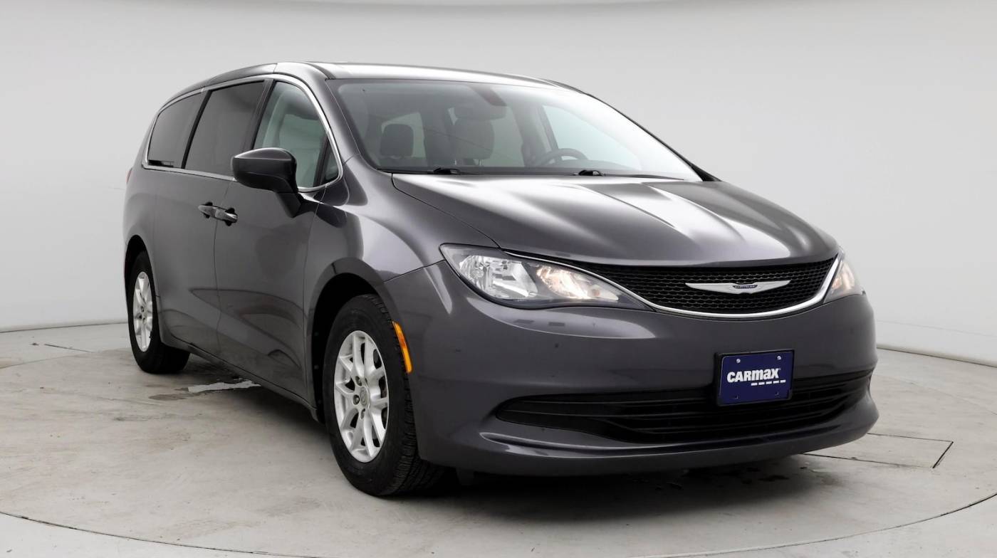 2017 Chrysler Pacifica Touring — Minivan — 71,851 mi — Glen Allen, VA