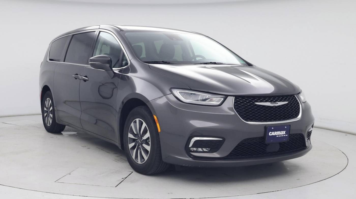 2022 Chrysler Pacifica Hybrid Touring L — Minivan — 31,386 mi — Glen Allen, VA