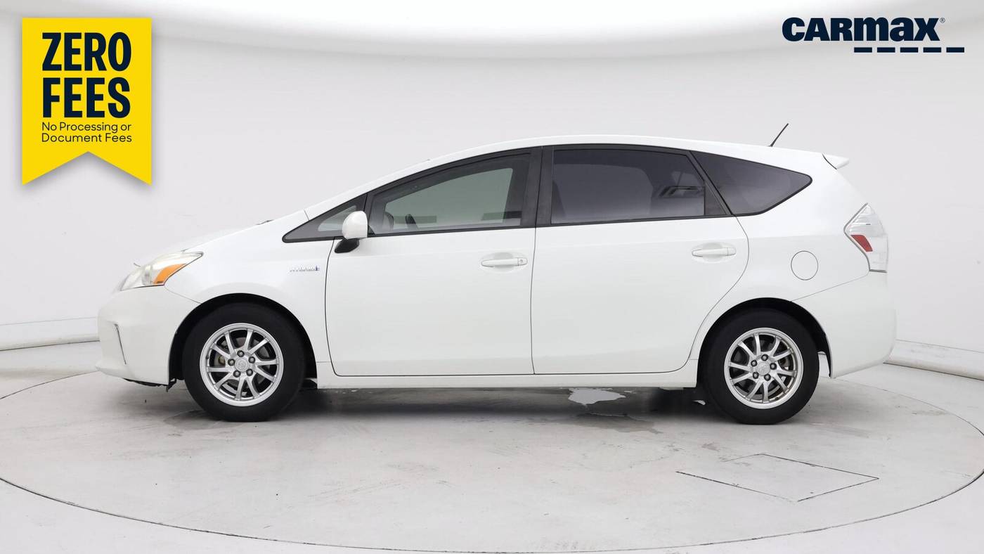 2014 Toyota Prius v Three