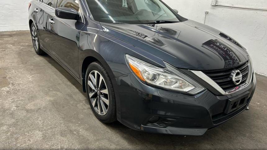 2017 Nissan Altima 2.5 SV — Sedan — 119,750 mi — Largo FL, FL