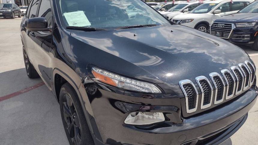 2018 Jeep Cherokee Latitude — SUV — 92,460 mi — Houston, TX