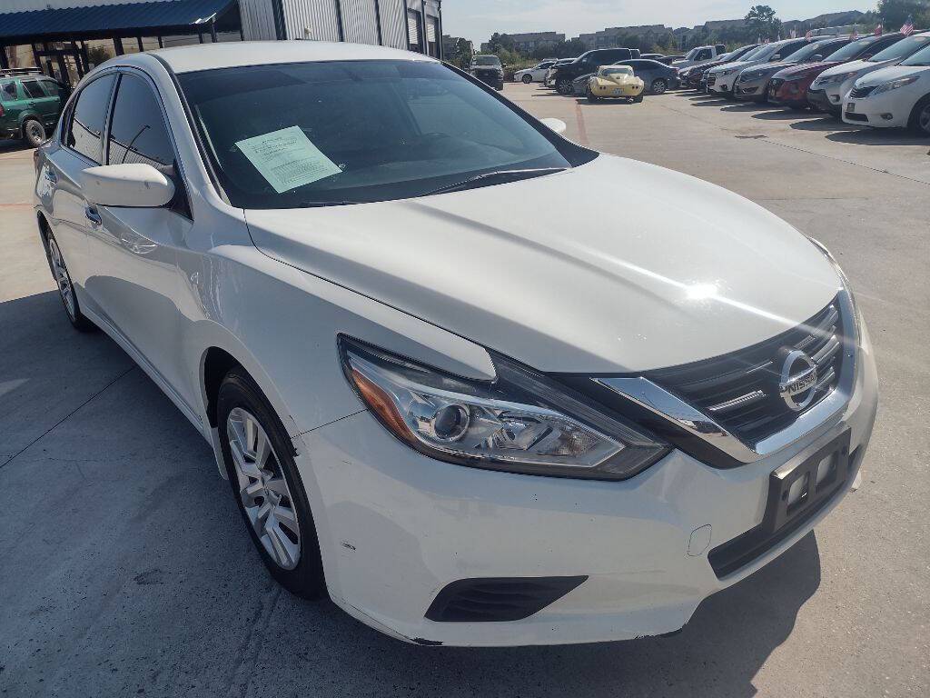 2017 Nissan Altima 2.5 S — Sedan — 125,180 mi — Houston, TX