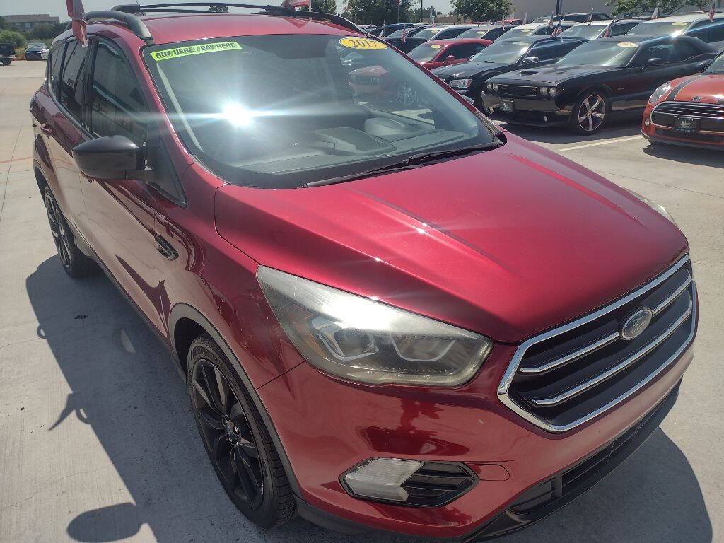 2017 Ford Escape SE — SUV — 114,090 mi — Houston, TX