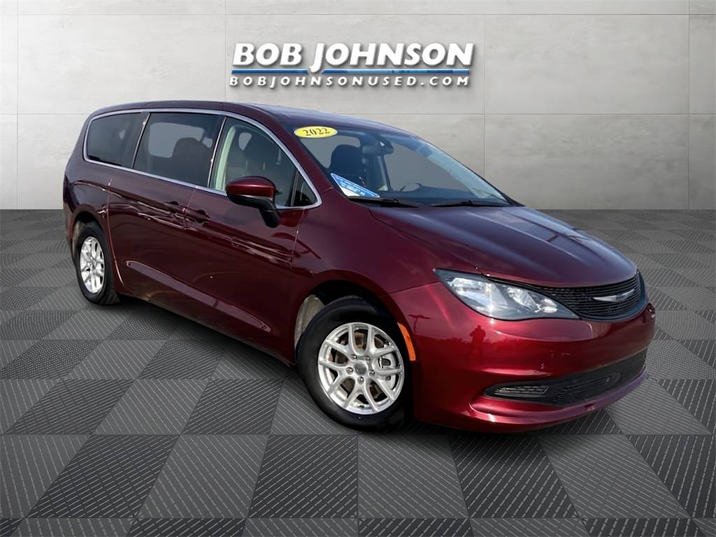 2022 Chrysler Voyager LX — Minivan — 60,693 mi — Rochester, NY