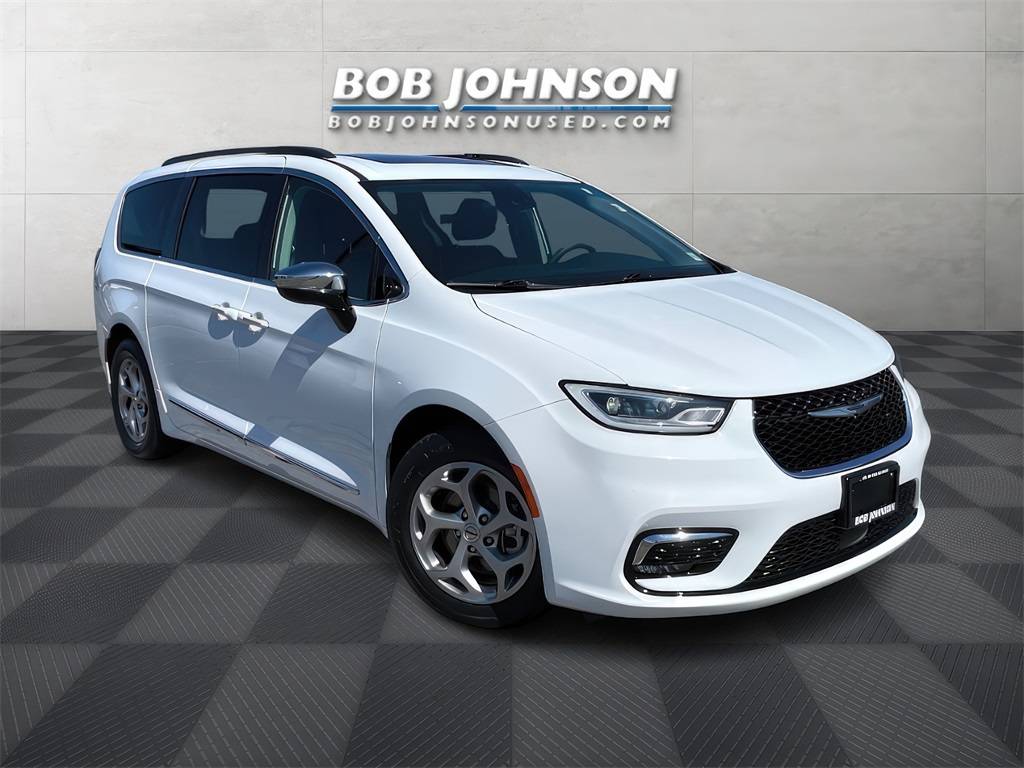 2023 Chrysler Pacifica Limited — Minivan — 63,188 mi — Rochester, NY