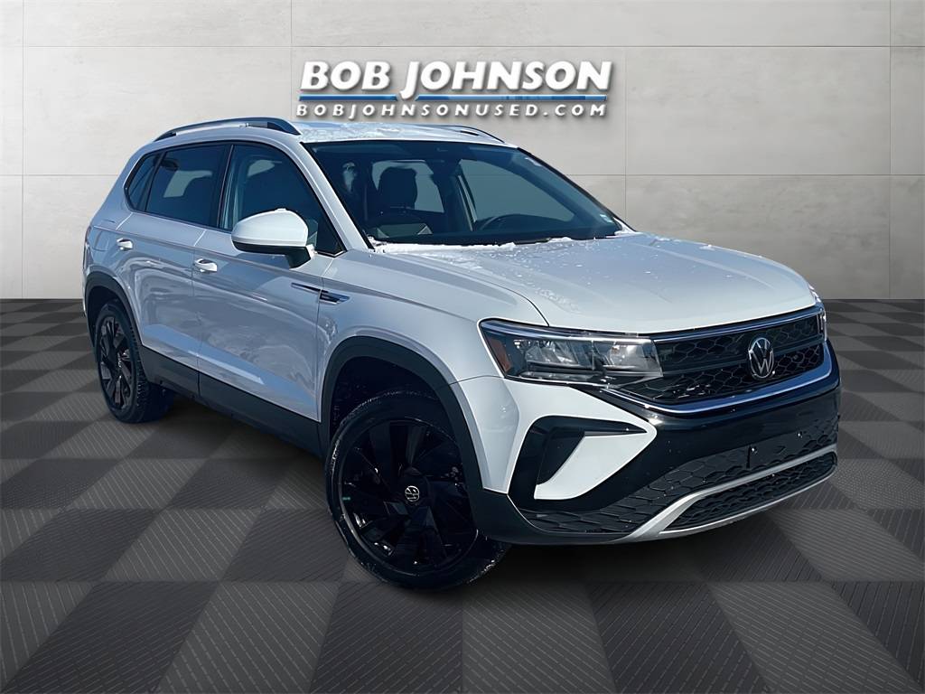 2024 Volkswagen Taos SE — SUV — 4,135 mi — Rochester, NY