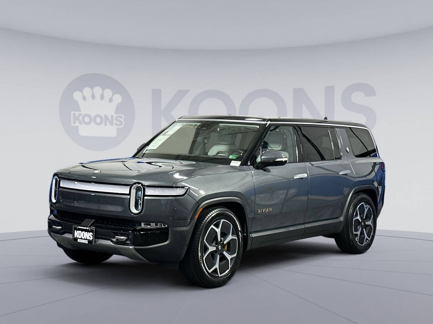 2023 Rivian R1S