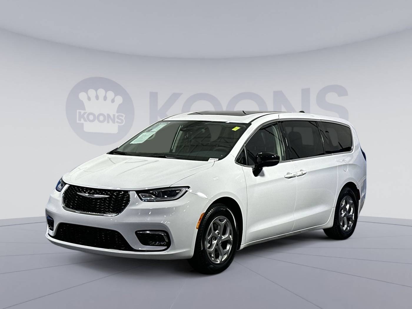 2024 Chrysler Pacifica Limited — Minivan — 15,870 mi — Woodbridge, VA