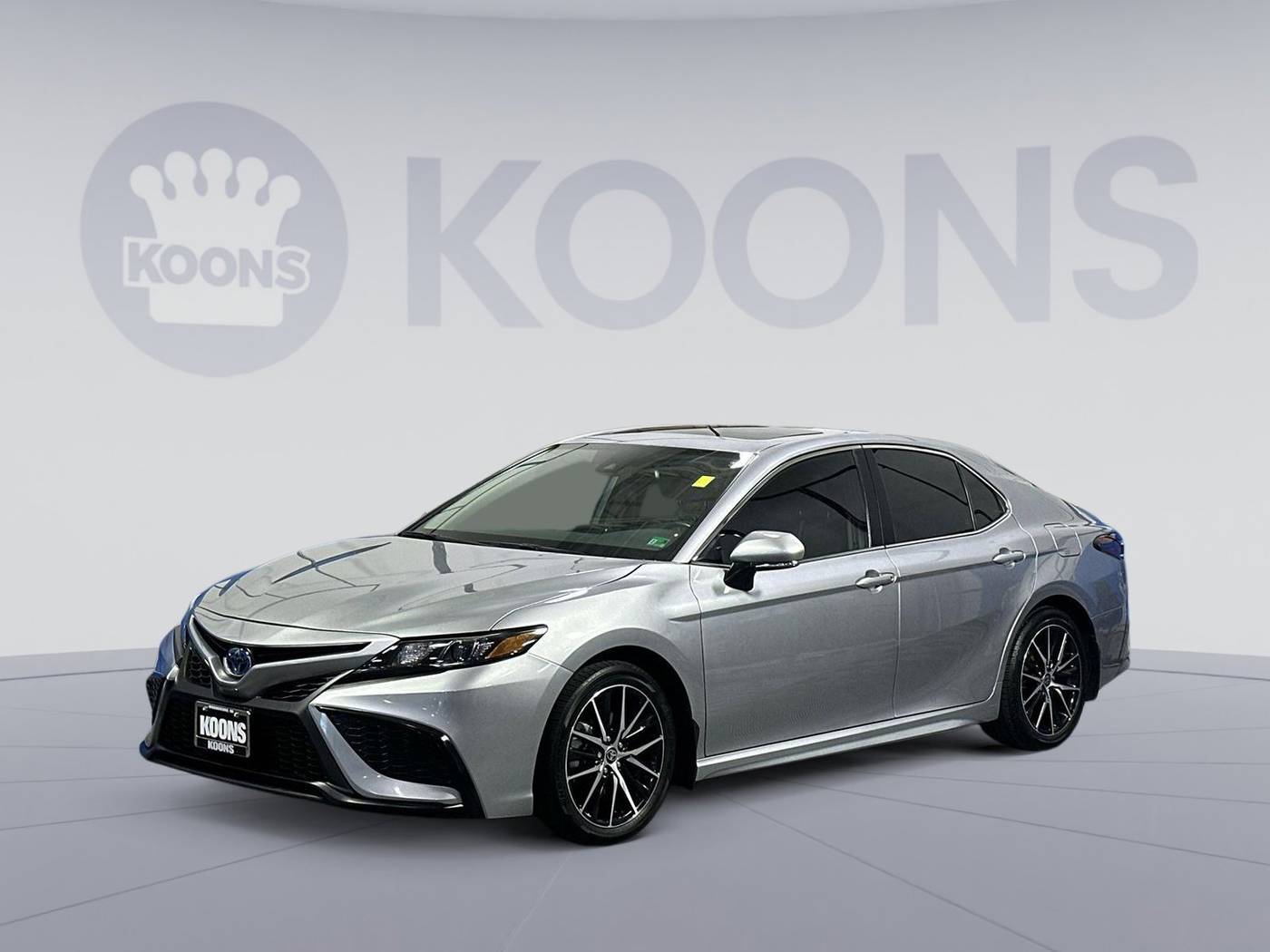 2024 Toyota Camry Hybrid SE — Sedan — 28,720 mi — Woodbridge, VA