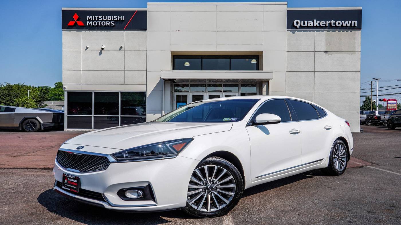 2017 Kia Cadenza Premium — Sedan — 72,778 mi — Quakertown, PA