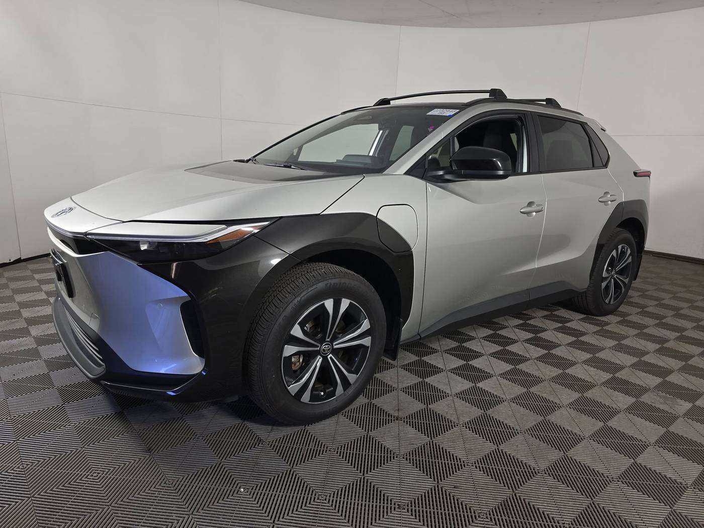 2025 Toyota bZ4X XLE — SUV — 8,783 mi — Quakertown, PA