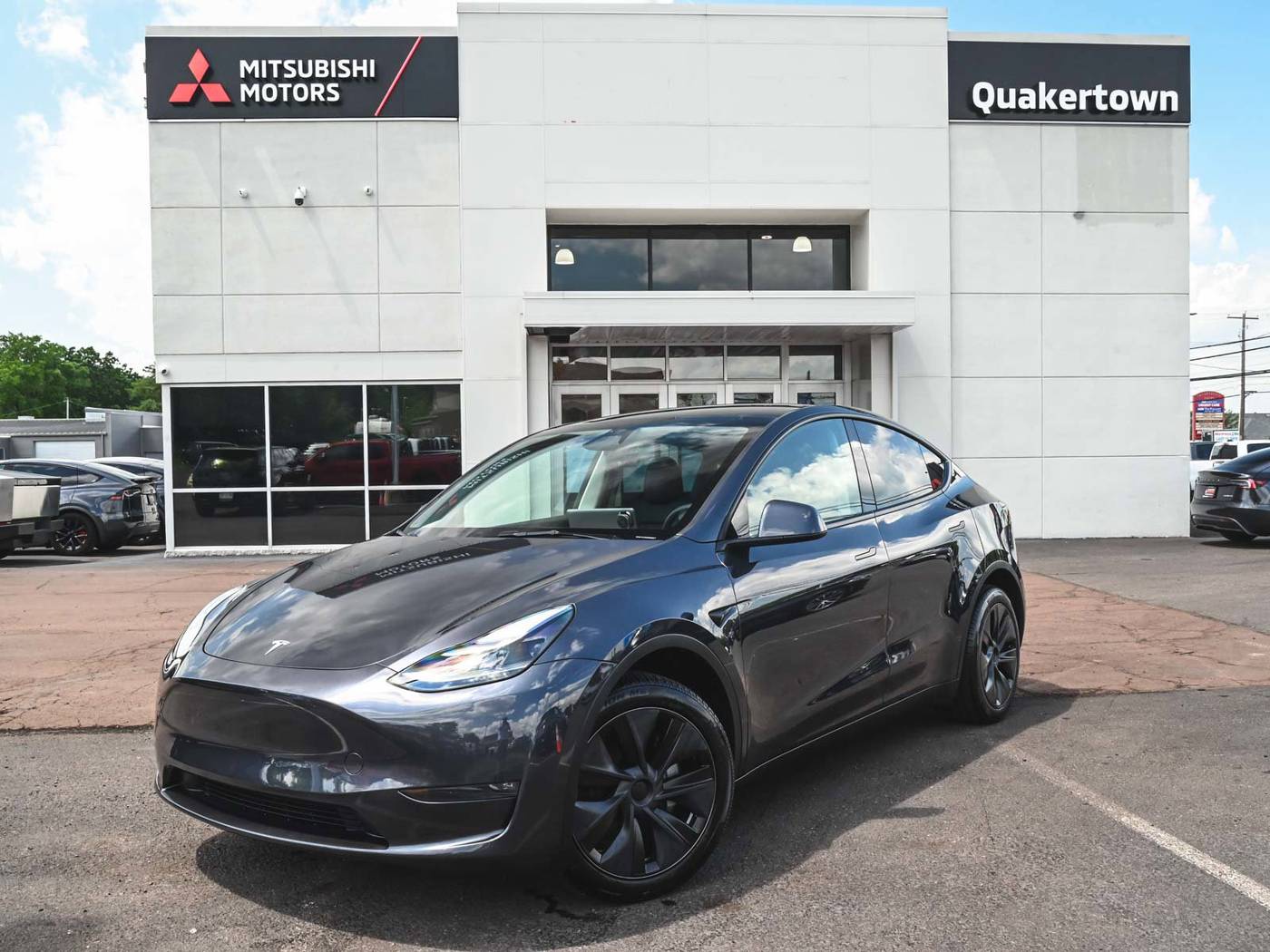 2025 Tesla Model Y Long Range — SUV — 4,844 mi — Quakertown, PA