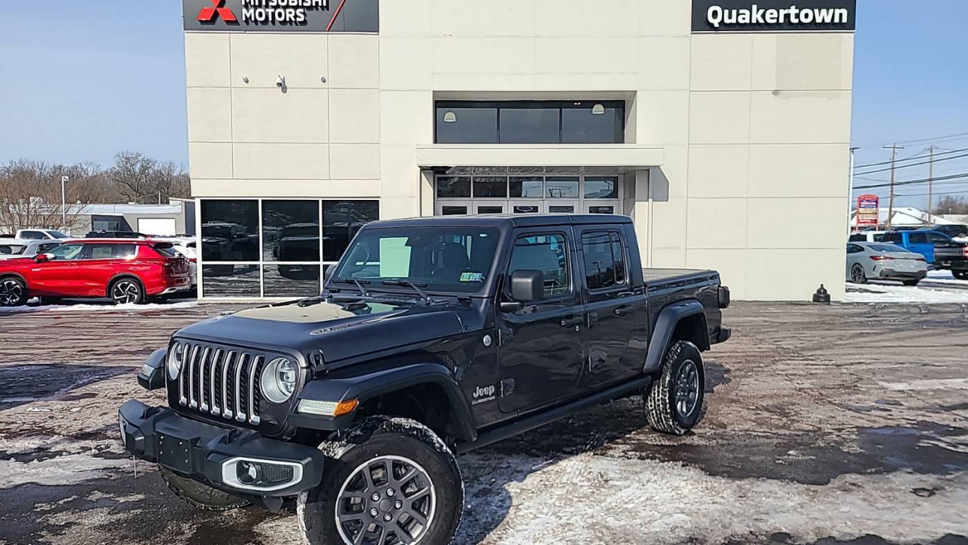2020 Jeep Gladiator Overland — Pickup Truck — 64,203 mi — Quakertown, PA