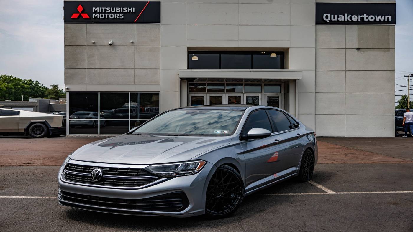2023 Volkswagen Jetta SE — Sedan — 17,000 mi — Quakertown, PA
