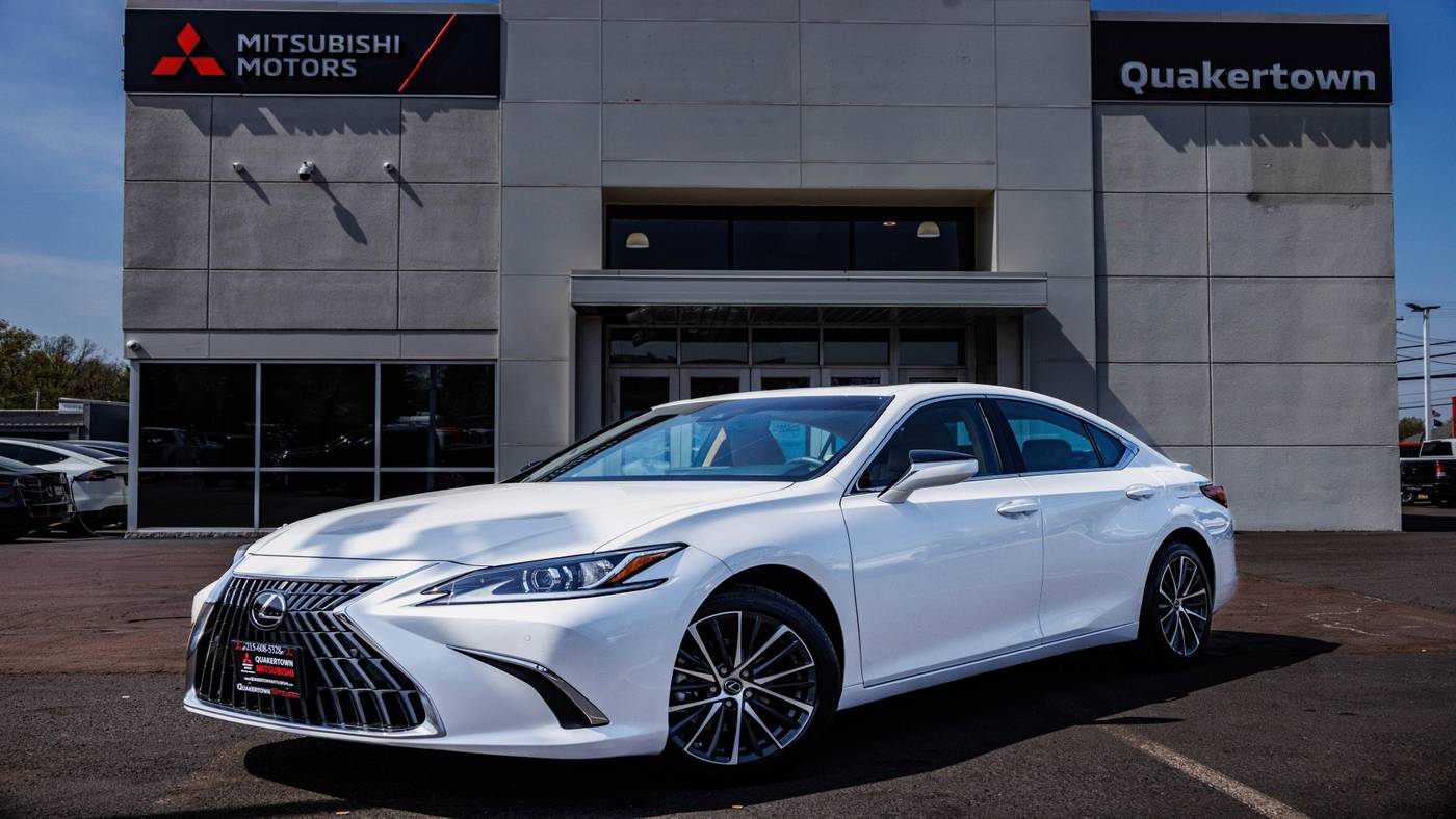 2024 Lexus ES ES 250 — Sedan — 5,530 mi — Quakertown, PA
