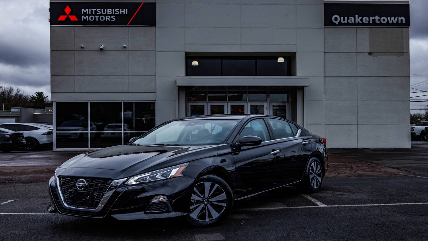 2022 Nissan Altima SV — Sedan — 99,999 mi — Quakertown, PA