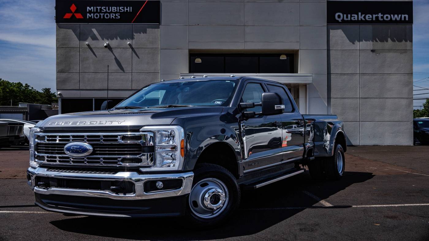 2023 Ford Super Duty F-350 XLT — Pickup Truck — 36,408 mi — Quakertown, PA